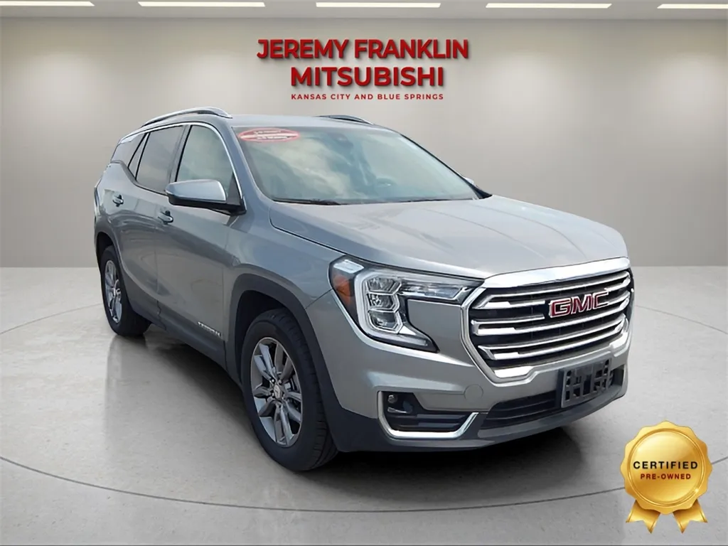 Gray 2024 GMC Terrain SLT for sale in Kansas City, MO
