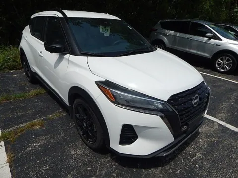 More photos of 2023 Nissan Kicks SR at Jeremy Franklin Mitsubishi, MO