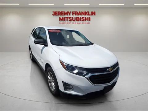 White 2019 Chevrolet Equinox LS for sale in Kansas City, MO