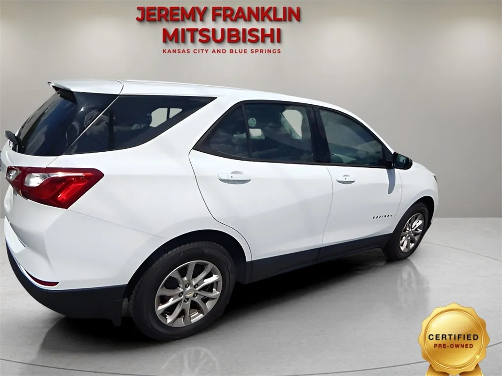 Used 2019 Chevrolet Equinox LS with VIN 2GNAXSEV7K6121206 for sale in Kansas City
