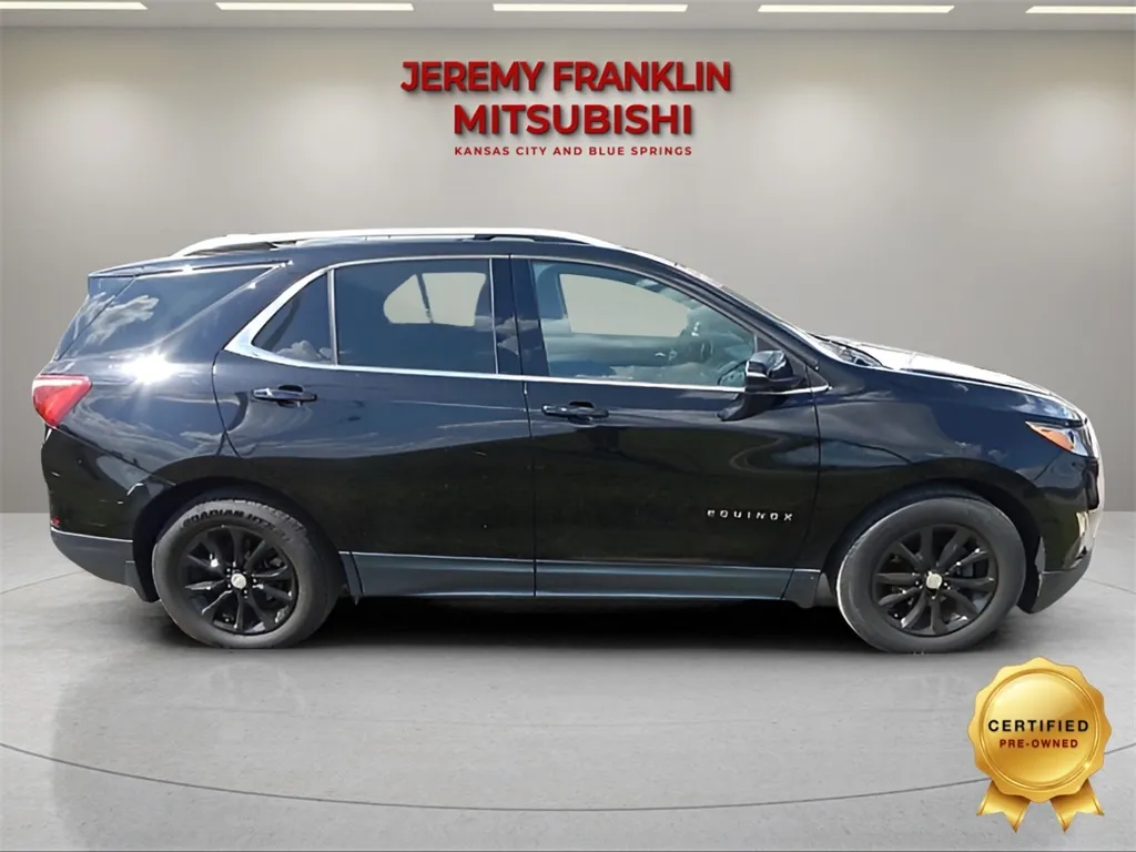 Used 2019 Chevrolet Equinox LT with VIN 2GNAXKEVXK6155060 for sale in Kansas City