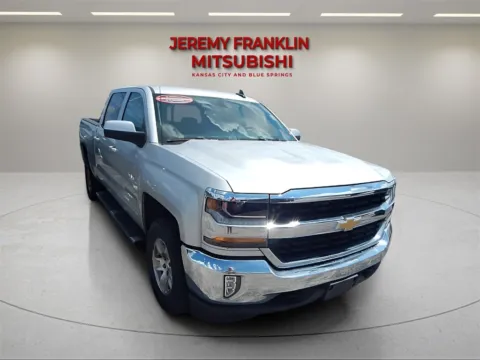 Silver 2017 Chevrolet Silverado 1500 LT for sale in Kansas City, MO