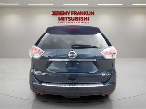 More photos of 2016 Nissan Rogue SL at Jeremy Franklin Mitsubishi, MO