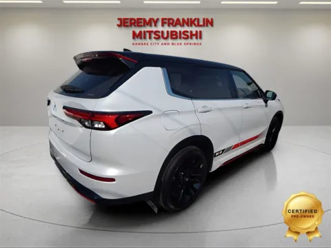 Photos of 2024 Mitsubishi Outlander for sale in Kansas City, MO at Jeremy Franklin Mitsubishi
