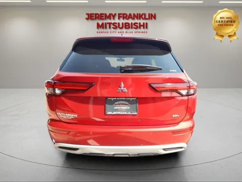 More photos of 2024 Mitsubishi Outlander SEL at Jeremy Franklin Mitsubishi, MO