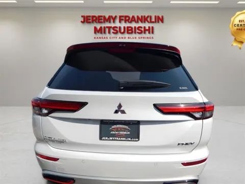 More photos of 2023 Mitsubishi Outlander PHEV Ralliart at Jeremy Franklin Mitsubishi, MO