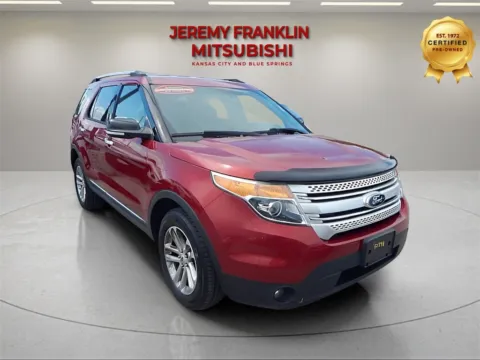 Red 2015 Ford Explorer XLT for sale in Kansas City, MO