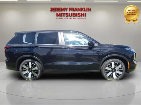 Photos of 2025 Mitsubishi Outlander SE for sale in Kansas City, MO at Jeremy Franklin Mitsubishi