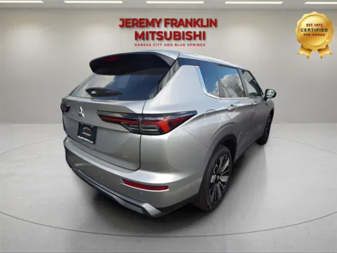 Another view of 2025 Mitsubishi Outlander SE for sale in Kansas City, MO at Jeremy Franklin Mitsubishi