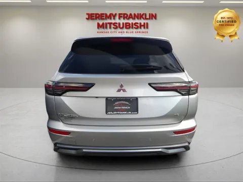 More photos of 2025 Mitsubishi Outlander SE at Jeremy Franklin Mitsubishi, MO