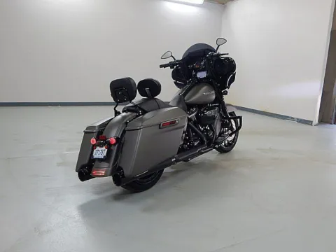 Another view of 2019 Harley-Davidson Street Glide Special for sale in Kansas City, MO at Jeremy Franklin Mitsubishi