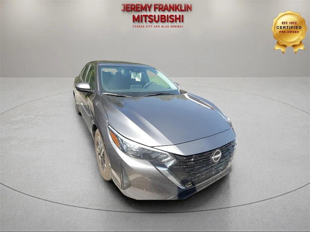 Used 2024 Nissan Sentra SV with VIN 3N1AB8CV1RY331809 for sale in Kansas City