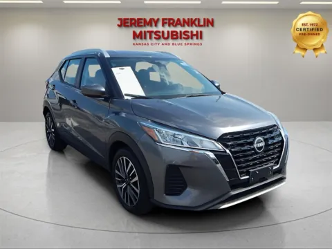 Gray 2024 Nissan Kicks SV for sale in Kansas City, MO