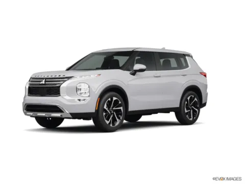 Silver 2024 Mitsubishi Outlander SE for sale in Kansas City, MO