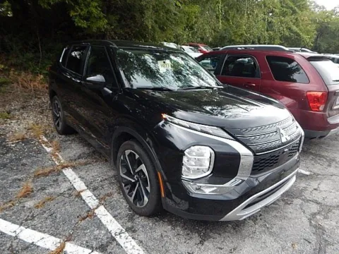 More photos of 2024 Mitsubishi Outlander SE at Jeremy Franklin Mitsubishi, MO