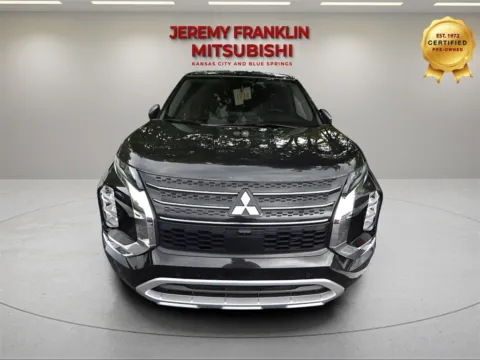 Photos of 2024 Mitsubishi Outlander SE for sale in Kansas City, MO at Jeremy Franklin Mitsubishi