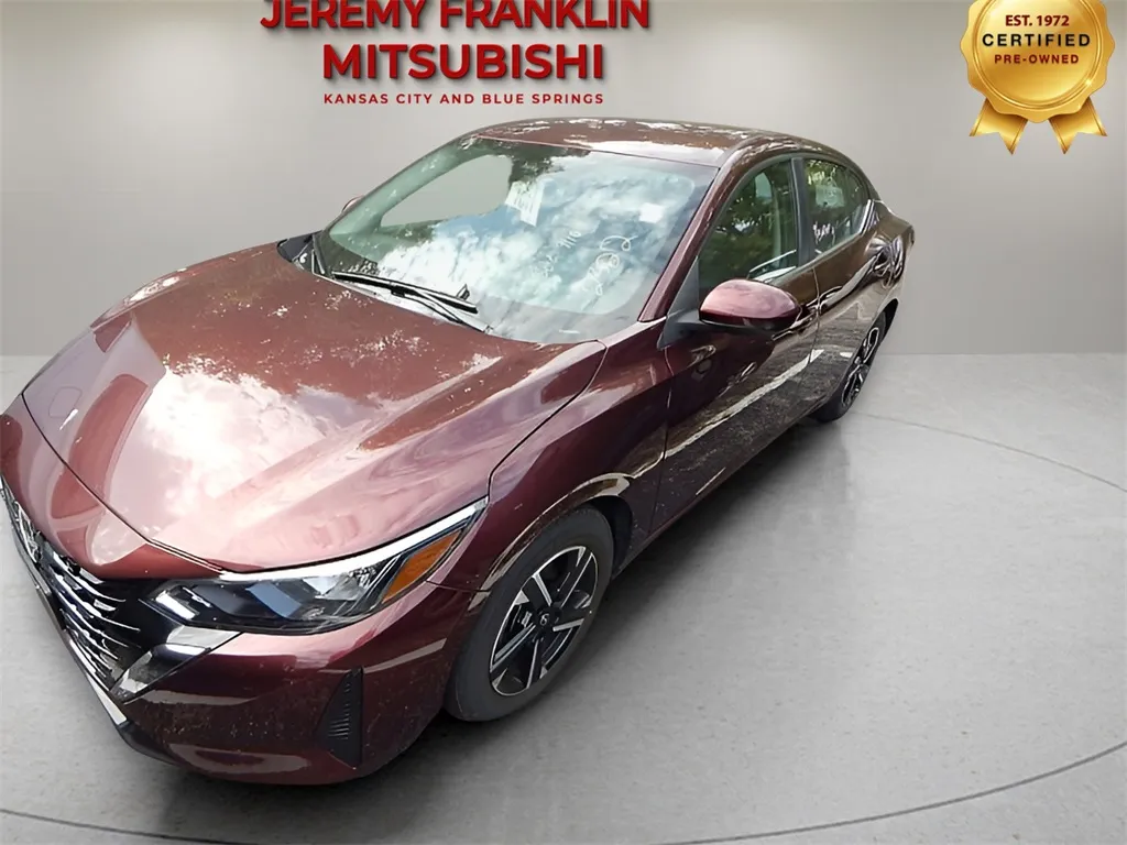 Used 2024 Nissan Sentra SV with VIN 3N1AB8CV1RY352322 for sale in Kansas City