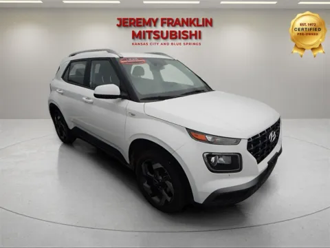 More photos of 2023 Hyundai Venue SEL at Jeremy Franklin Mitsubishi, MO