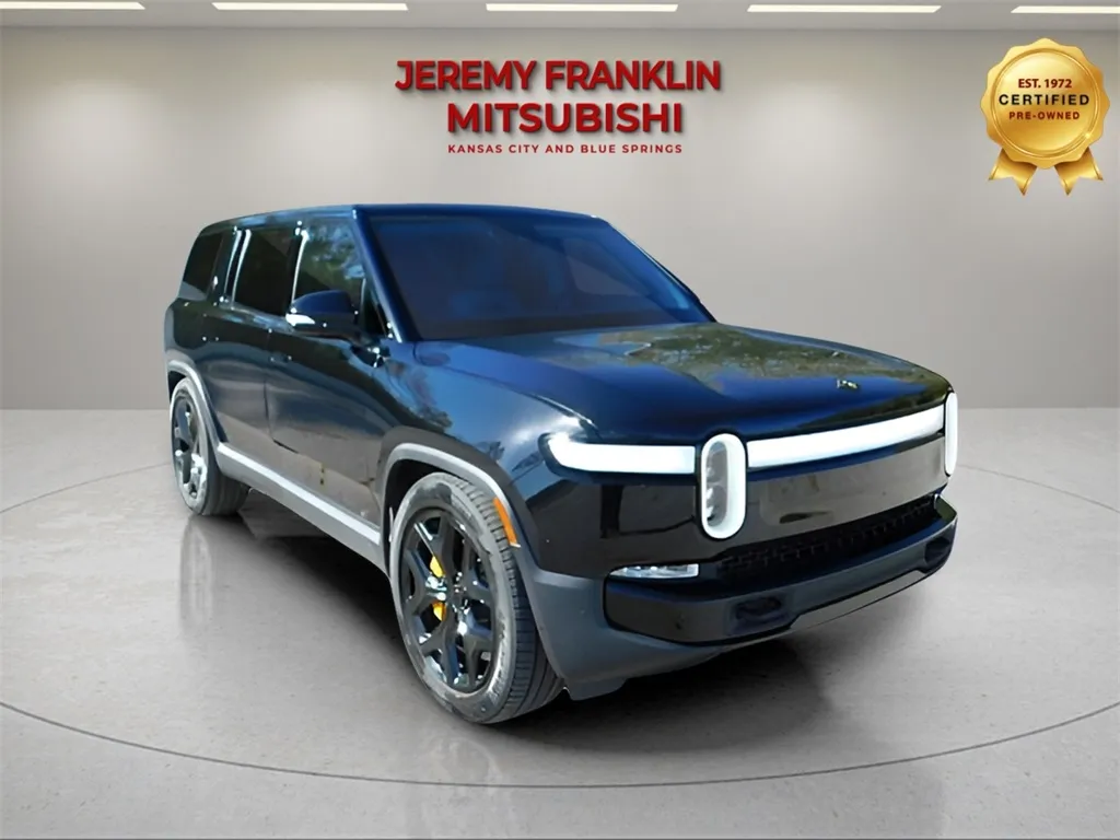 Black 2023 Rivian R1S Adventure for sale in Kansas City, MO