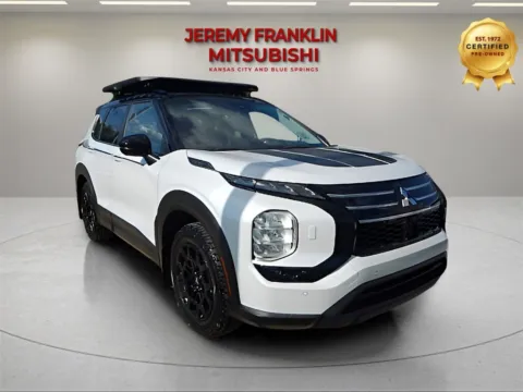 White 2025 Mitsubishi Outlander Trail Edition for sale in Kansas City, MO