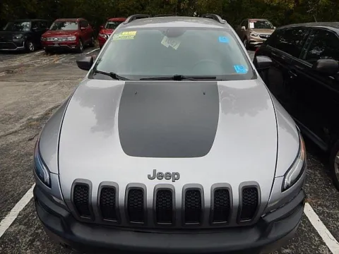 Photos of 2017 Jeep Cherokee Trailhawk for sale in Kansas City, MO at Jeremy Franklin Mitsubishi