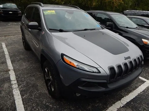 More photos of 2017 Jeep Cherokee Trailhawk at Jeremy Franklin Mitsubishi, MO