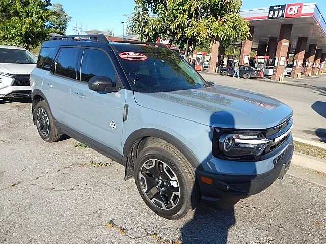Gray 2024 Ford Bronco Sport Outer Banks for sale in Kansas City, MO