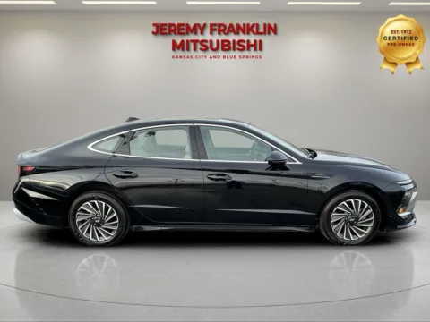 Photos of 2024 Hyundai Sonata Hybrid SEL for sale in Kansas City, MO at Jeremy Franklin Mitsubishi