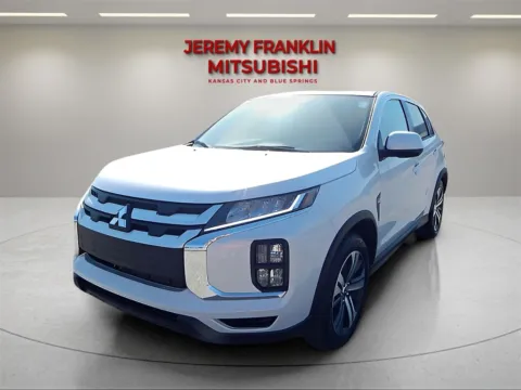 White 2024 Mitsubishi Outlander Sport 2.0 ES for sale in Kansas City, MO