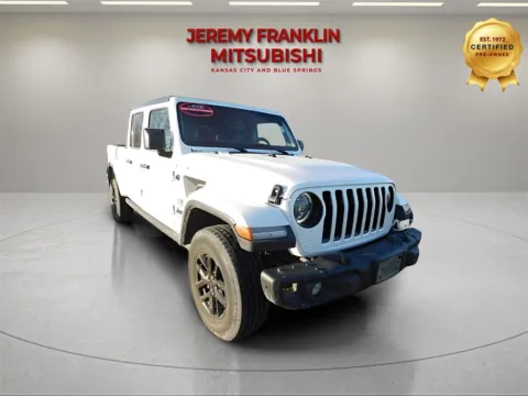 White 2023 Jeep Gladiator Sport for sale in Kansas City, MO