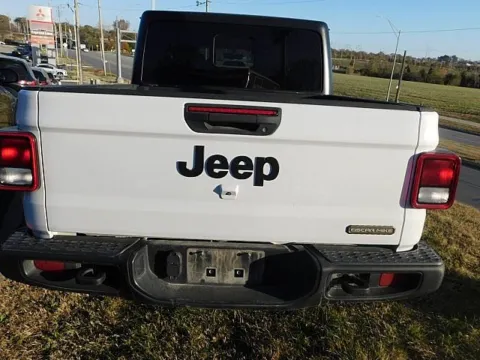 More photos of 2023 Jeep Gladiator Sport at Jeremy Franklin Mitsubishi, MO