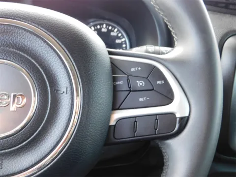 Gray 2021 Jeep Renegade Latitude for sale in Blue Springs, MO