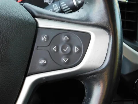 White 2018 GMC Acadia SLE-2 for sale in Blue Springs, MO