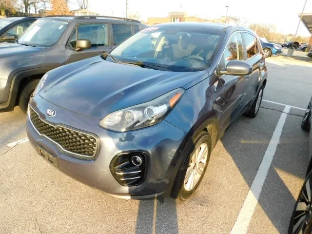 Blue 2018 Kia Sportage LX for sale in Blue Springs, MO
