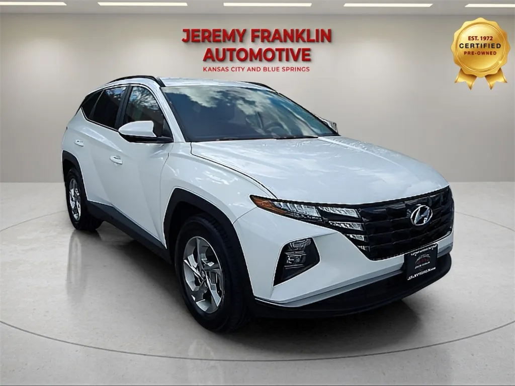 White 2024 Hyundai Tucson SEL for sale in Blue Springs, MO