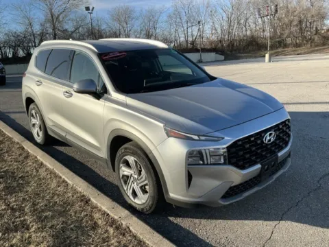 Silver 2023 Hyundai Santa Fe SEL for sale in Blue Springs, MO