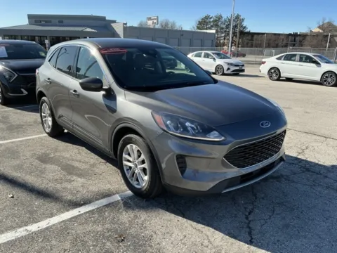 Gray 2021 Ford Escape Hybrid SE for sale in Blue Springs, MO