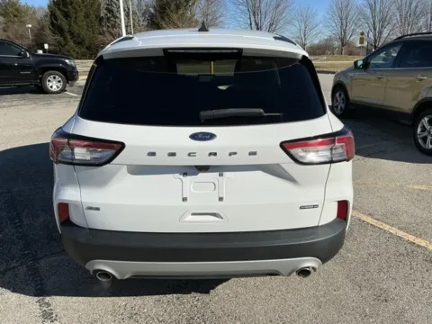 More photos of 2021 Ford Escape Hybrid SE at Jeremy Franklin Automotive of Blue Springs, MO