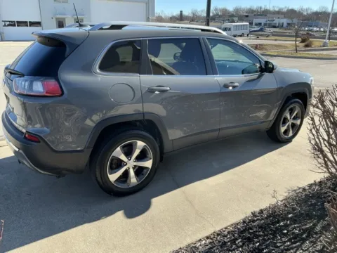 Photos of 2019 Jeep Cherokee Limited for sale in Blue Springs, MO at Jeremy Franklin Automotive of Blue Springs