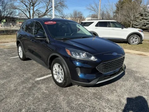 Blue 2021 Ford Escape Hybrid SE for sale in Blue Springs, MO