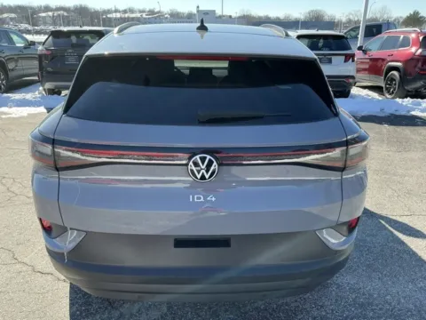 More photos of 2021 Volkswagen ID.4 Pro at Jeremy Franklin Automotive of Blue Springs, MO