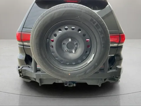 More photos of 2020 Jeep Grand Cherokee Altitude at Jeremy Franklin Automotive of Blue Springs, MO