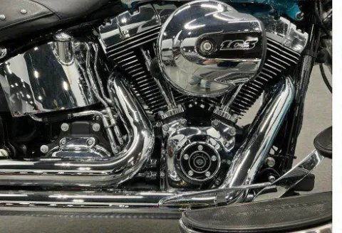 More photos of 2016 Harley-Davidson FLSTC Heritage Softail Classic at Jeremy Franklin Automotive of Blue Springs, MO