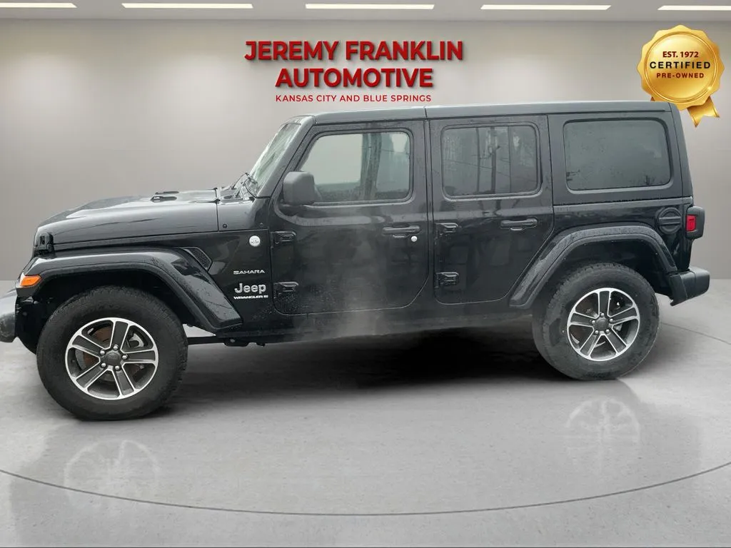2023 Jeep Wrangler 4-Door Sahara - Photo 7