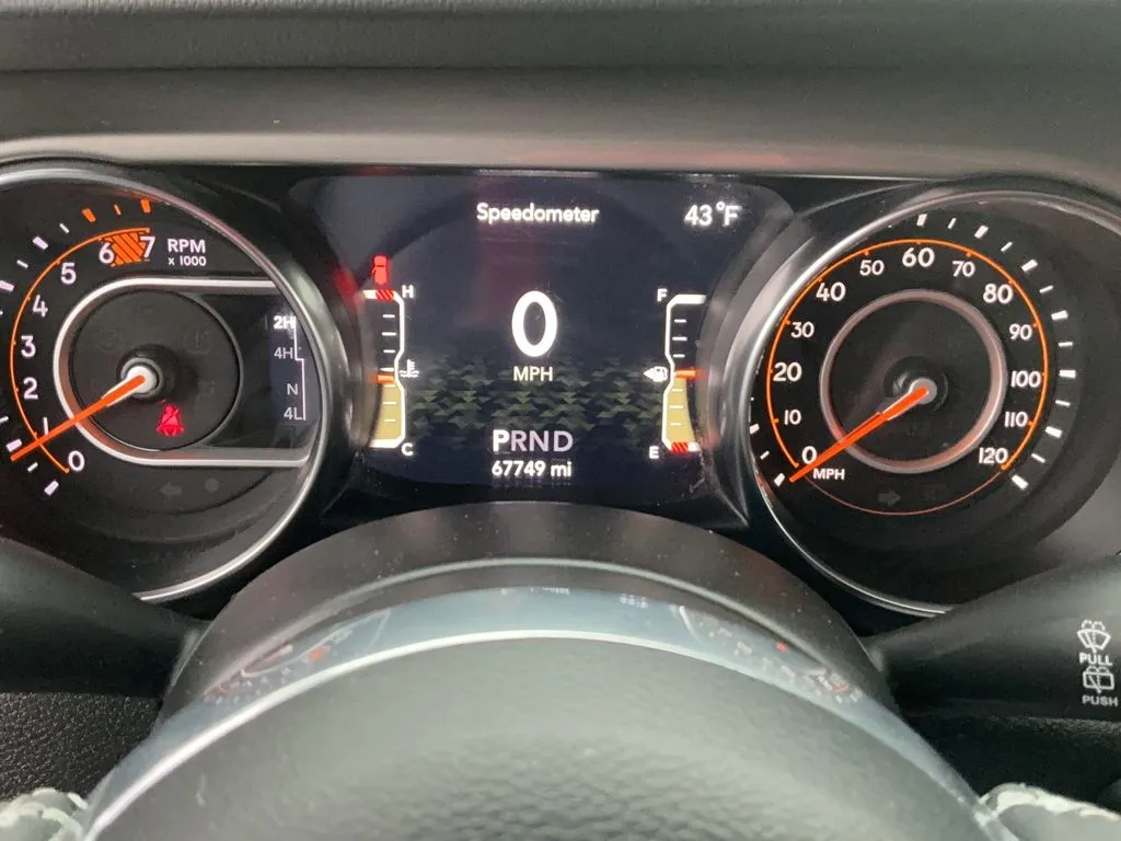 2023 Jeep Wrangler 4-Door Sahara - Photo 33