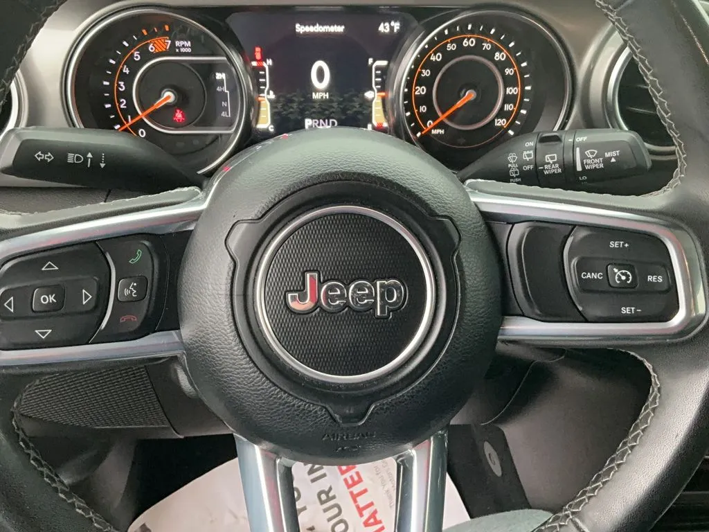 2023 Jeep Wrangler 4-Door Sahara - Photo 32
