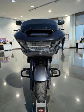 More photos of 2025 Harley-Davidson Road Glide CVO at Jeremy Franklin Automotive of Blue Springs, MO