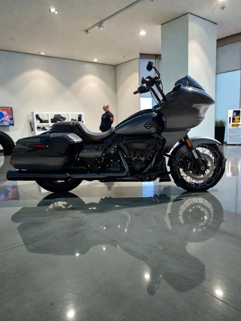 Unknown 2025 Harley-Davidson Road Glide CVO for sale in Blue Springs, MO