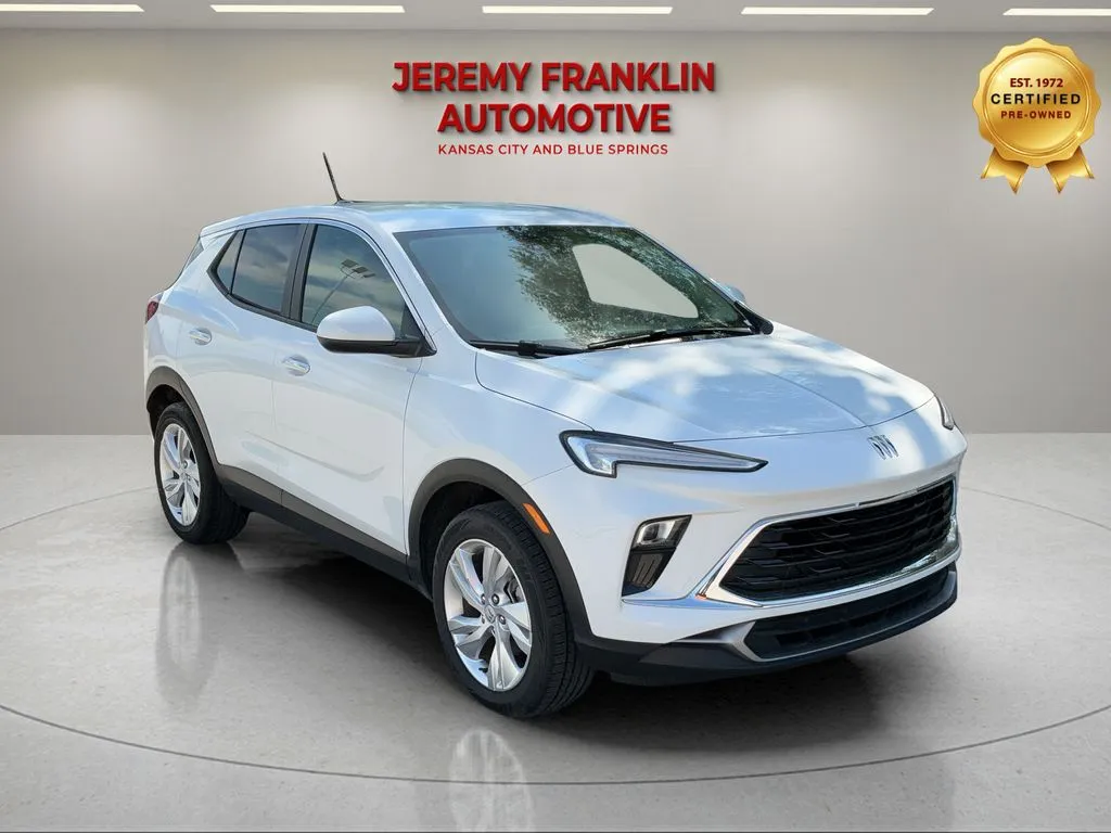 White 2025 Buick Encore GX Preferred for sale in Blue Springs, MO