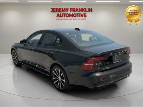 More photos of 2023 Volvo S60 Recharge Plug-In Hybrid T8 Plus Dark Theme at Jeremy Franklin Automotive of Blue Springs, MO